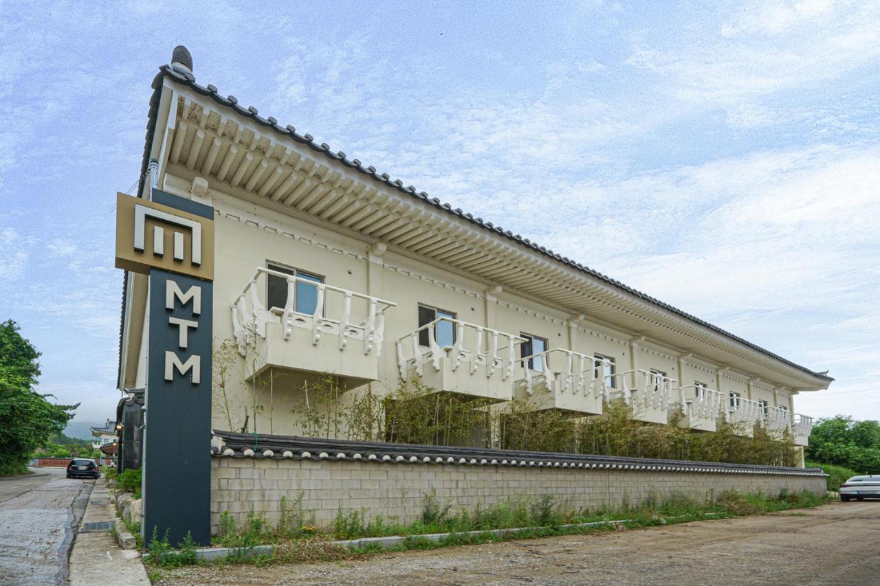 Mtm Family Hotel Кёнджу Экстерьер фото